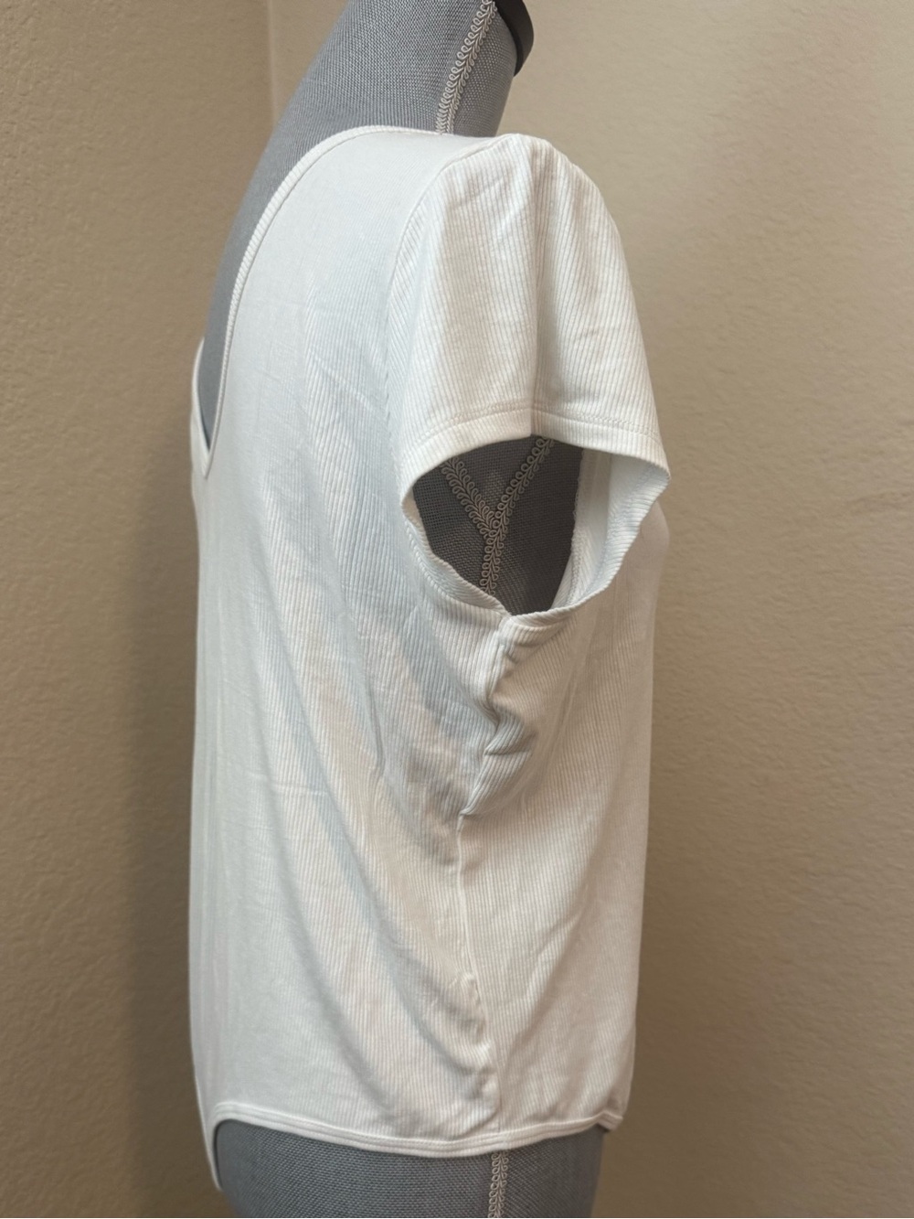 Women's White V-Neck Short Sleeve Bodysuit - Picture 2 of 5